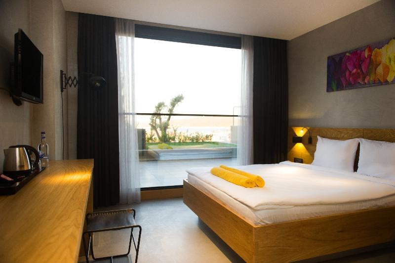 The S By Ascend Collection Hotel Izmir